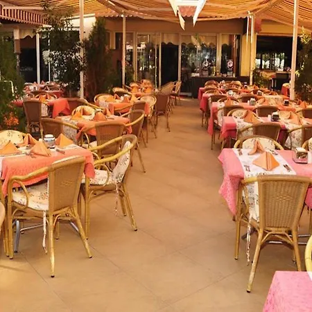 호텔 Orfeus Park 4*