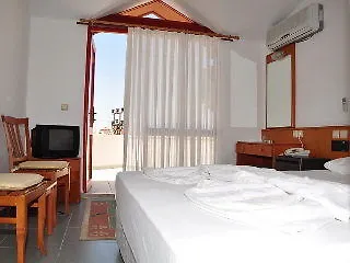 Hotell Orfeus Park 4*