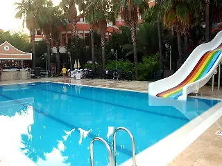 Orfeus Park Hotell 4*